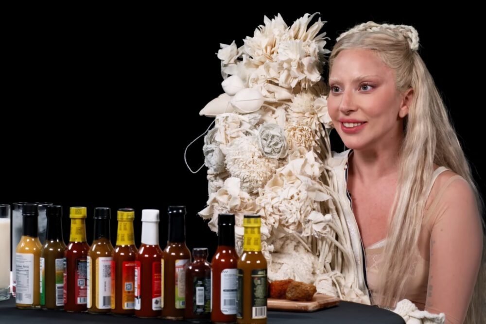 Lady Gaga la Hot Ones 2025