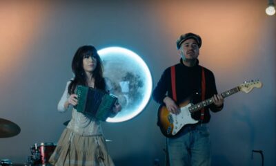 Videoclip We Singing Colors - Sunset