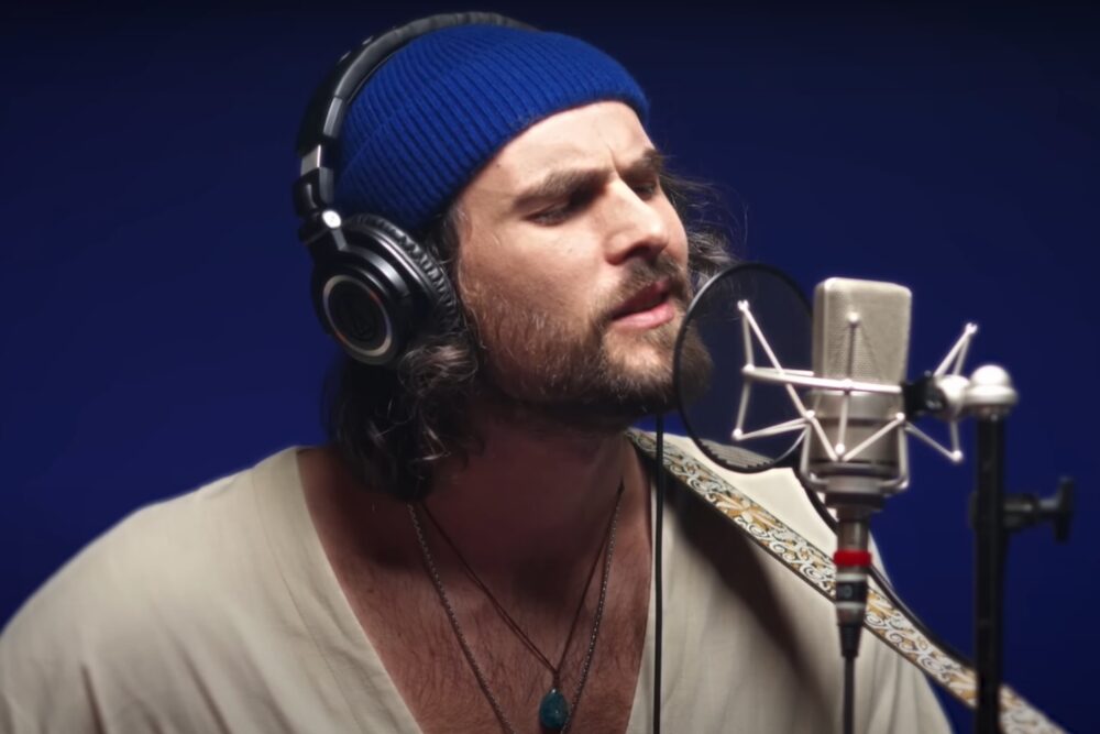 Mihail în sesiunea unplugged "Nuanțe 2"