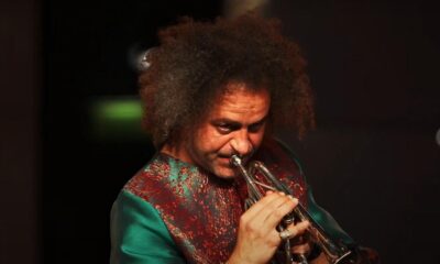 Petre Ionutescu cântând ”Shifting Moods” Live la Jazz Fest Uzbekistan