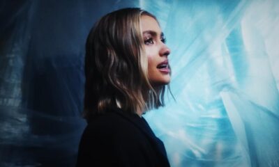 Iuliana Beregoi - Universuri Paralele | Official Music Video