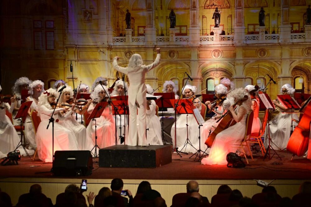 White Symphony Orchestra