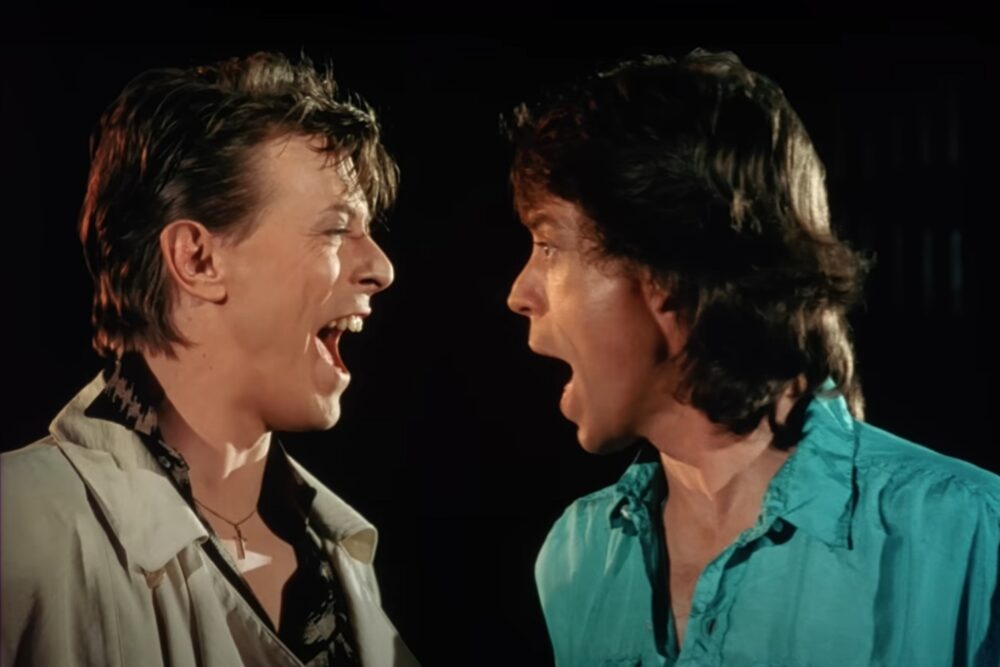 David Bowie & Mick Jagger - Dancing In The Street (Official 4K Video)