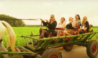 JO - Ne Place (cu Anca Dinicu, Ioana State, Miruna Rumina, Tina Duceac, Ana Petcu si Anisia Gafton)