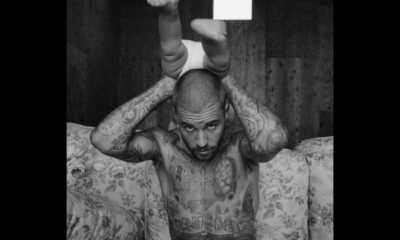 Justin Bieber la ședința foto pentru albumul "Swag"