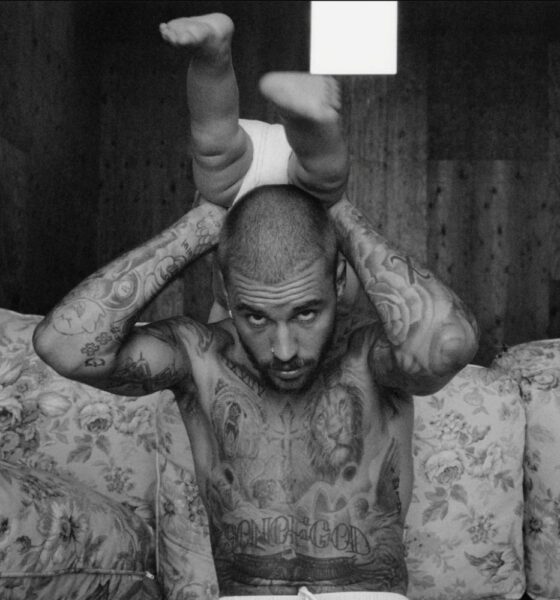 Justin Bieber la ședința foto pentru albumul "Swag"