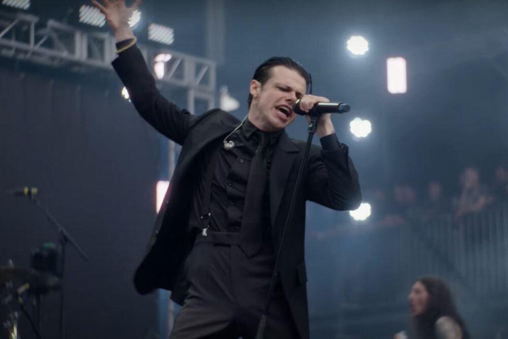 YUNGBLUD - Changes (Live From Villa Park / Back To The Beginning)