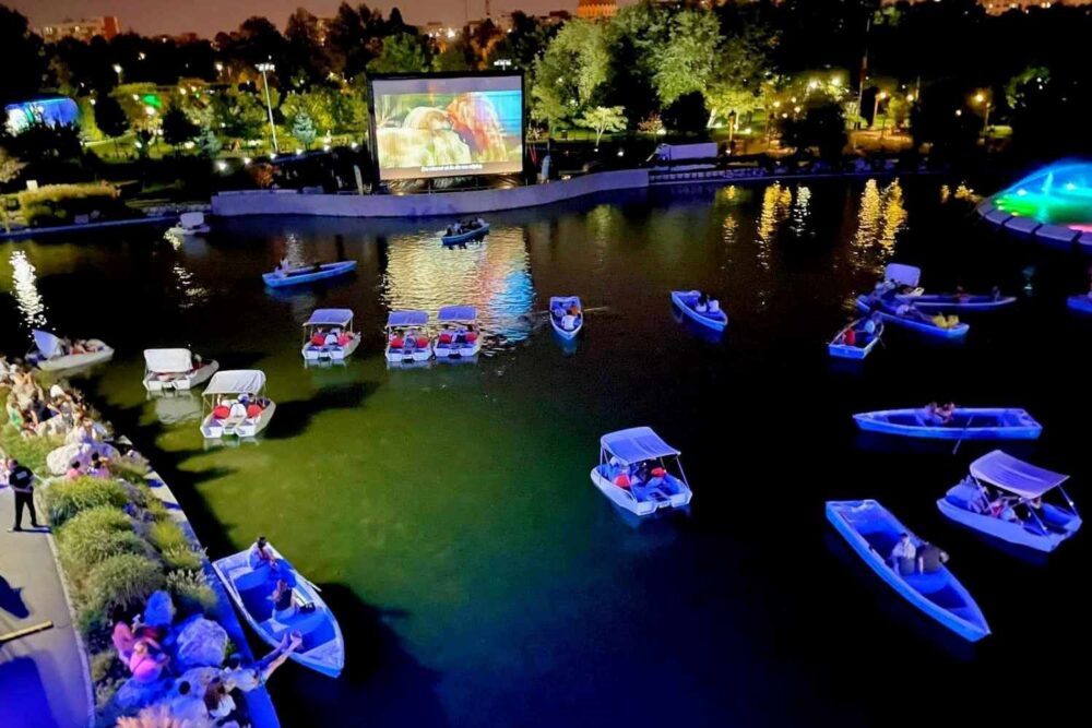 Cinema sub Stele în Parcul Drumul Taberei