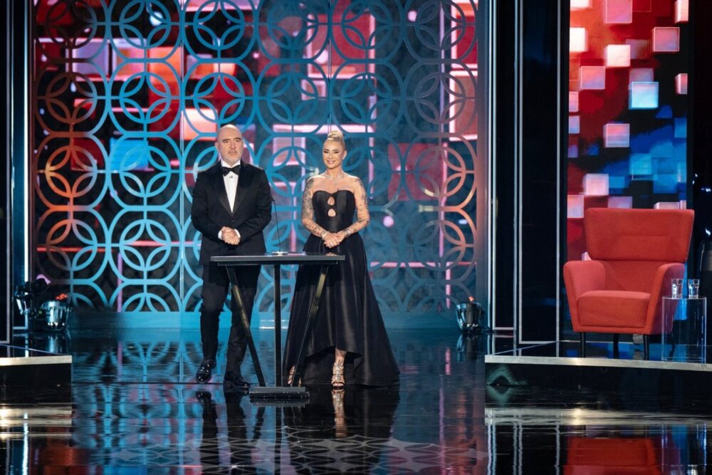 Anamaria Prodan și Răzvan Exarhu în prima ediție "La bine și la roast"