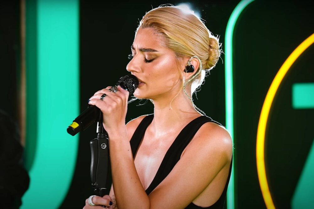 Andia - Ultimul Revers (Live la Radio ZU)