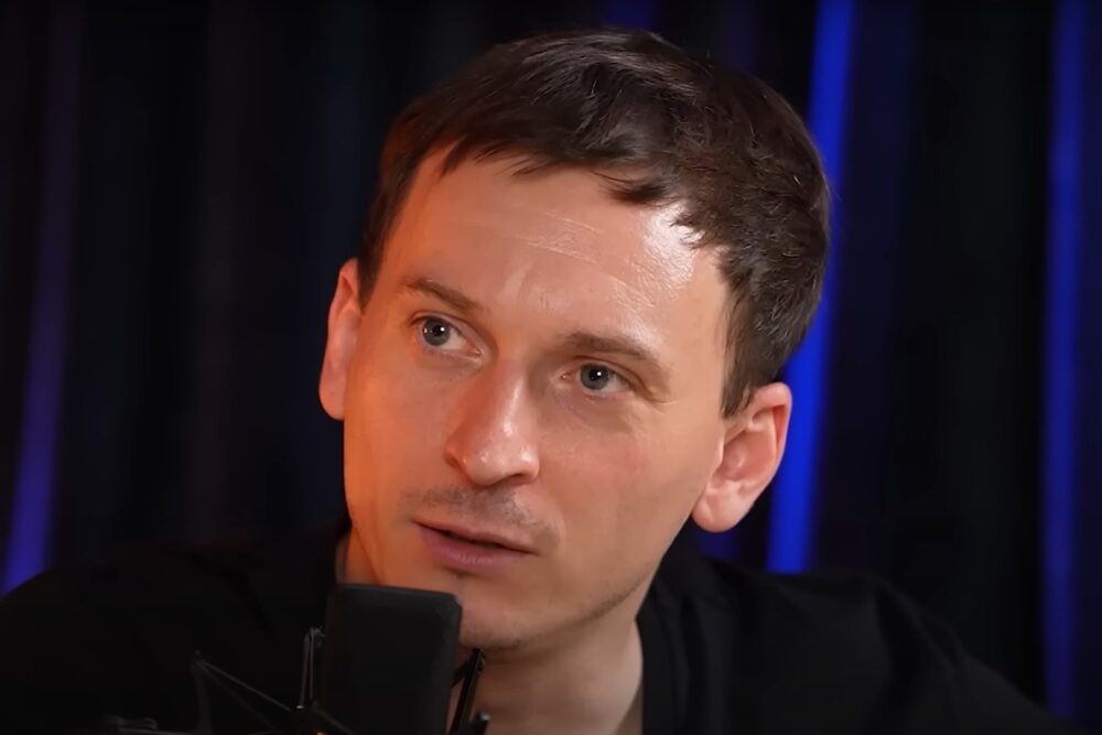 Denis de la The Motans în podcastul lui Horia Brenciu