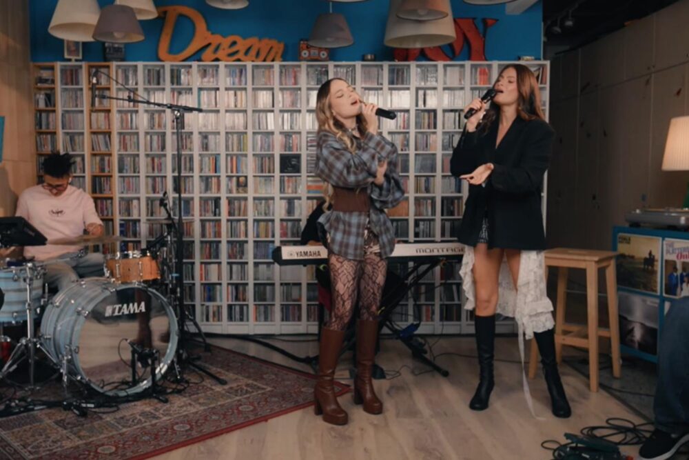 Raluka și Bianca Tilici la Untitled Session