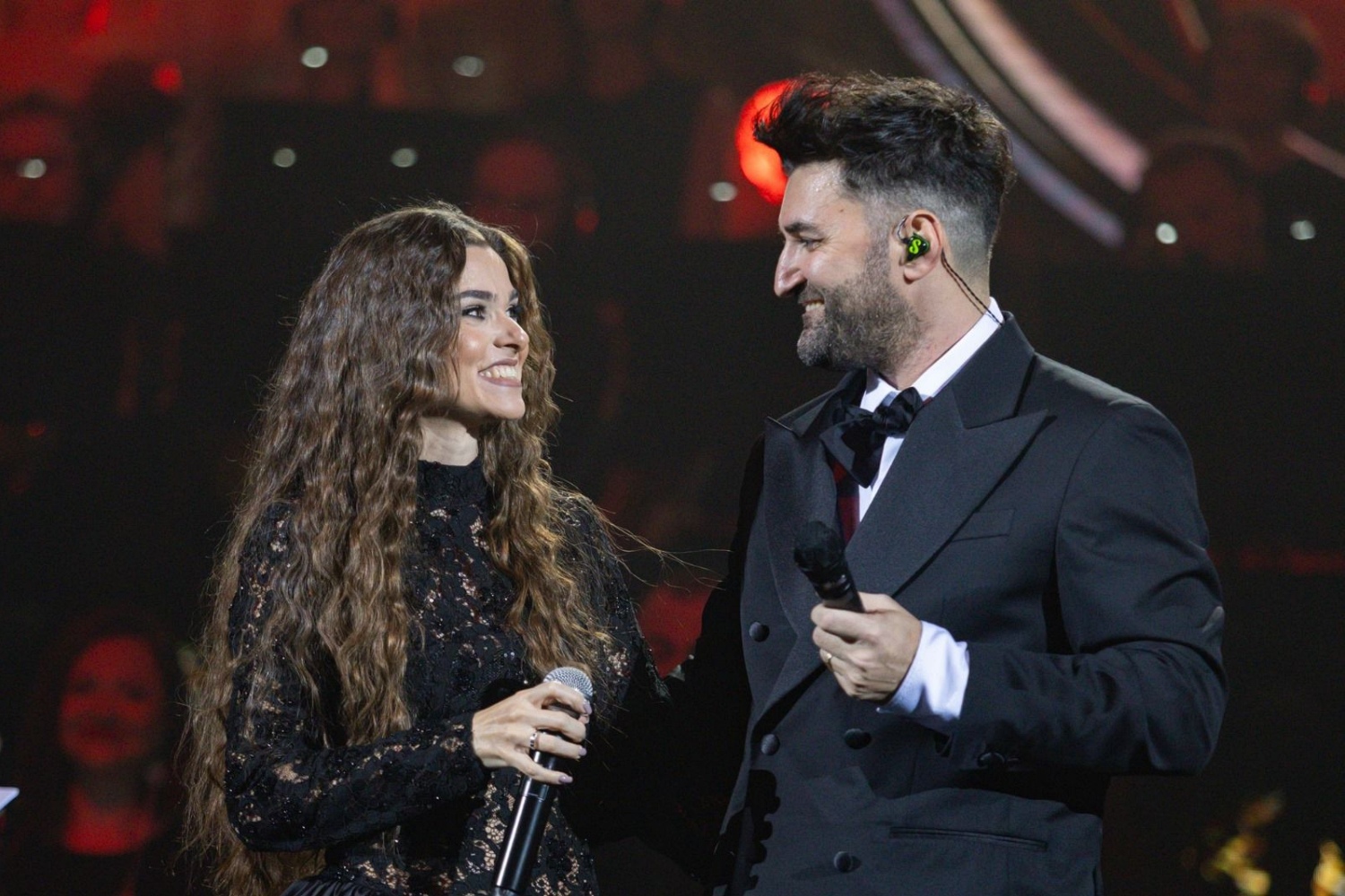 Theo Rose și Smiley în concertul "Armonie" din 30 octombrie 2025 (foto: Petru Ivu)