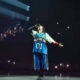 Screenshot trailer documentar Billie Eilish Hit Me Hard and Soft