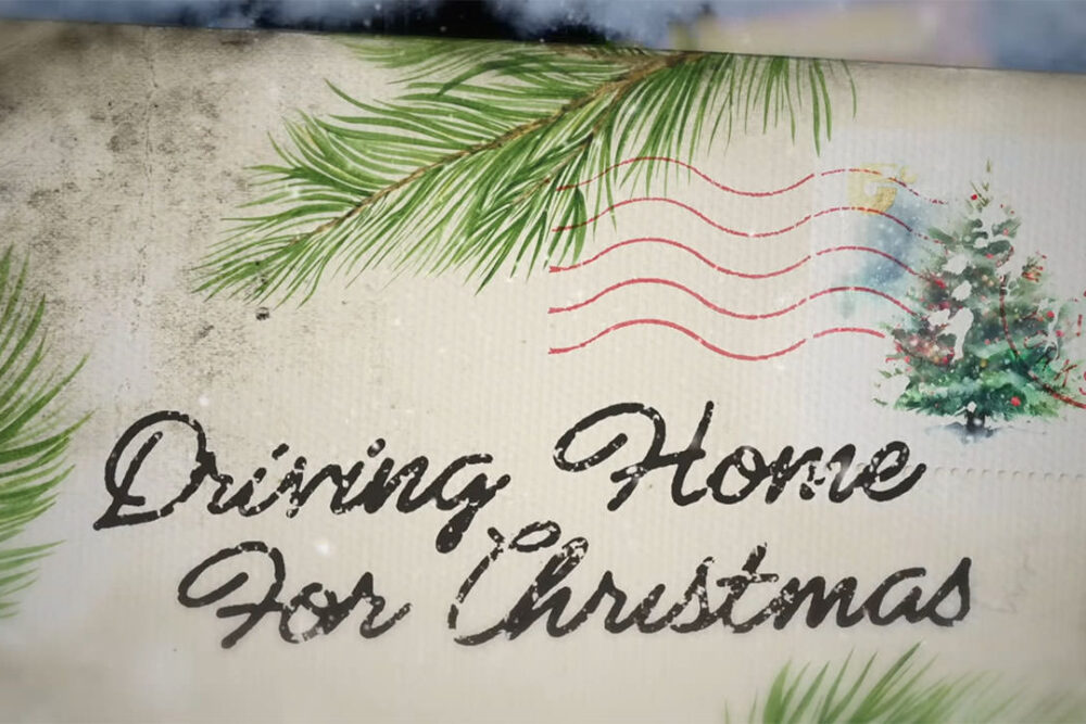 Cadru din videoclipul „Driving Home for Christmas” (Chris Rea)