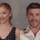 Ariana Grande și Jonathan Bailey într-un interviu pentru Vogue