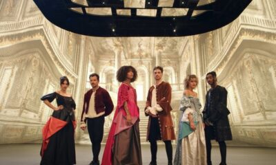 O parte din distribuția spectacolului "Moliere. L'Opera Urbain"