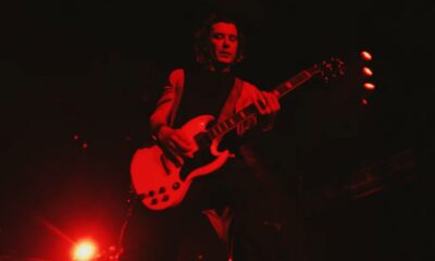 Videoclip BUSH - I Am Here To Save Your Life