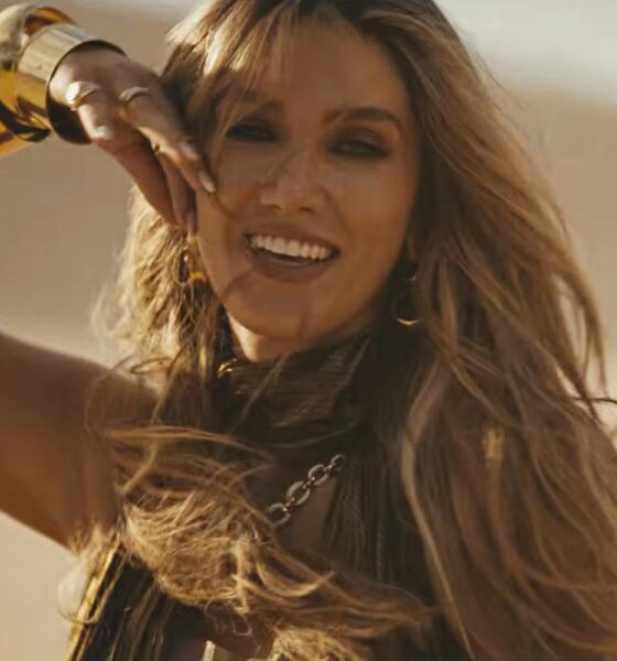 Delta Goodrem în videoclipul piesei "Eclipse"