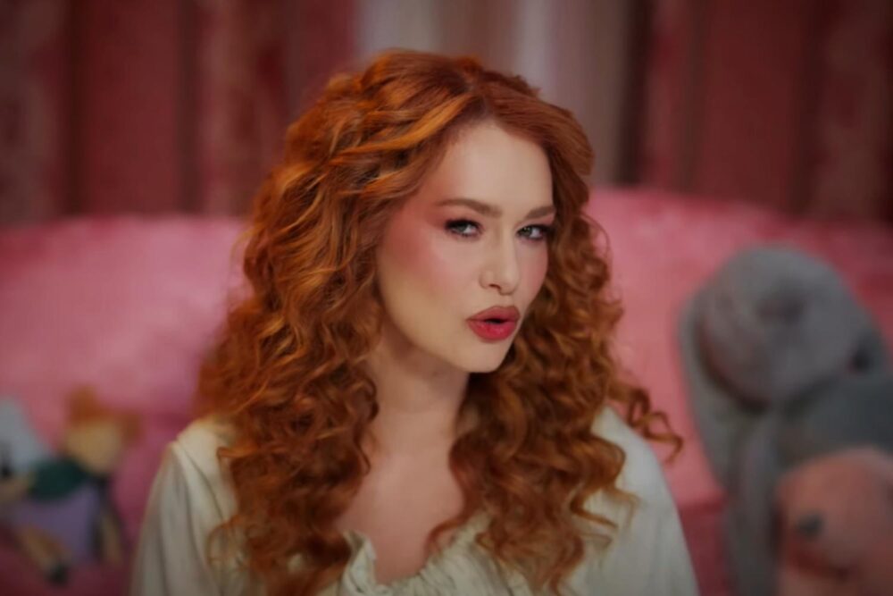 Feli în videoclipul "Zână la lumina Lunii"