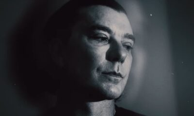 Gavin Rossdale în videoclipul piesei "Swallowed (30 Suns of Sound)
