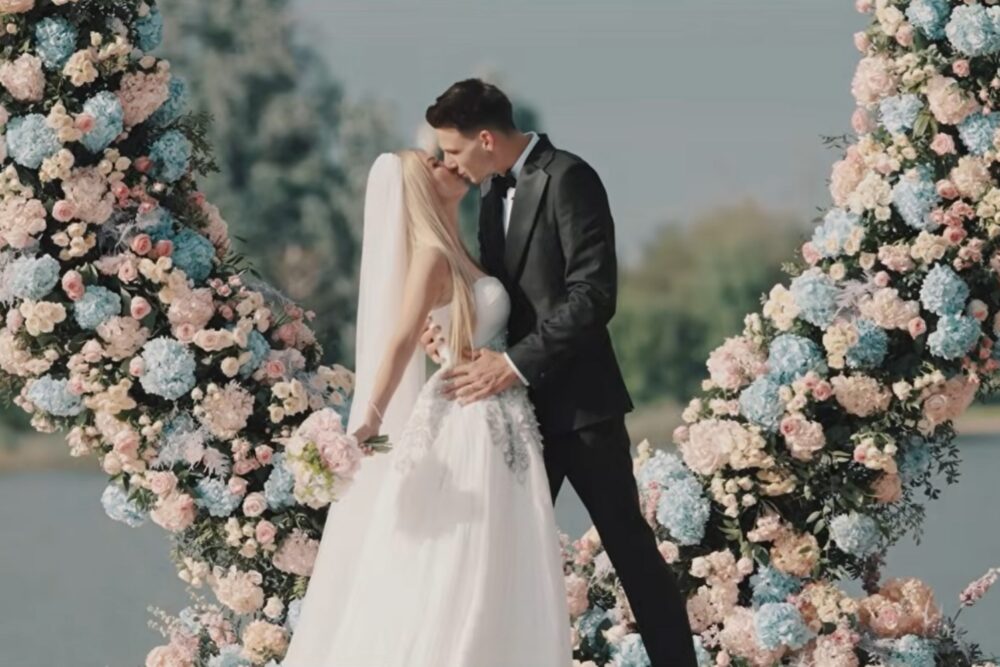 Andreea Bălan și Victor Cornea în videoclipul piesei "Nopți Albe"