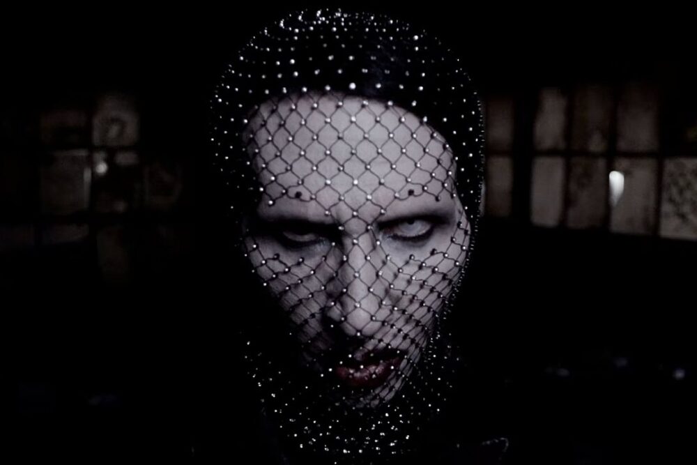 Videoclip Marilyn Manson - Exit Wound