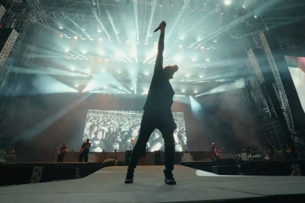 Breaking Benjamin live