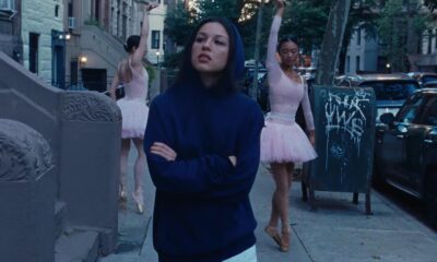 Olivia Rodrigo în videoclipul "stupid song"