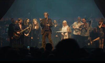 Pulp cântând live piesa "A sunset"