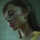 Ariana Grande în videoclipul piesei "Hate That I Made You Love Me"